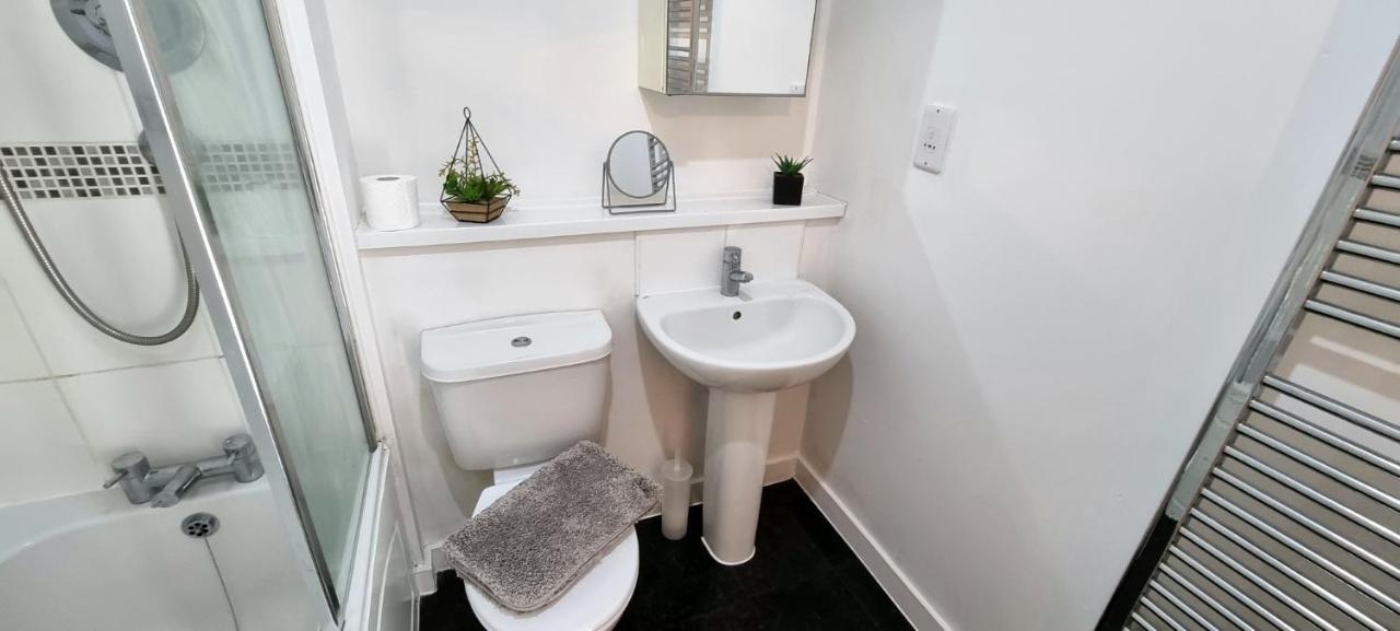 360 Serviced Accommodations - Colchester Marine Quay - 1 Double Bedroom Apartment מראה חיצוני תמונה